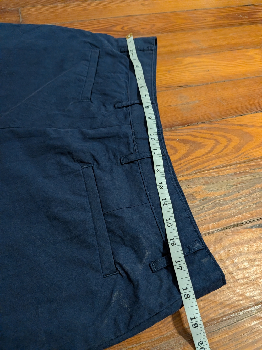 SS25 Louis Vuitton Men’s Dark Navy Denim Shorts with Leather LV Patch AUTHENTIC - Picture 4 of 8